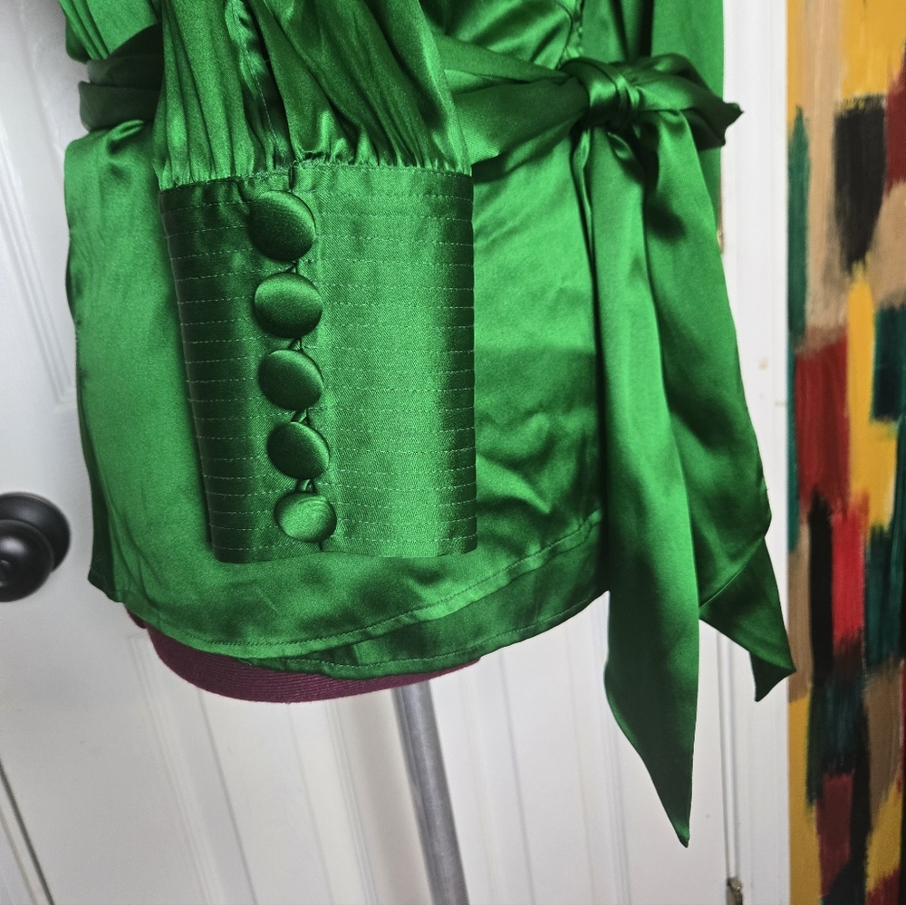 Diane Von Furstenberg Ariana Emerald Green Silk Blend Wrap Blouse Size 4 - Picture 3 of 13
